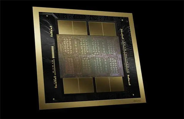 英伟达：Blackwell Ultra领衔推动营收增长62%，创历史新高