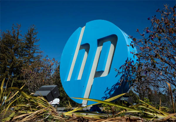 惠普CEO：明年将出现内存短缺与价格上涨，AI PC销量持续推高增长