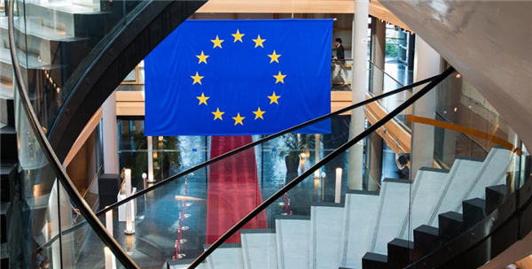 欧洲数据中心进入扩张新阶段：AI、电力与数字主权正在重塑行业格局-国外VPS测评网